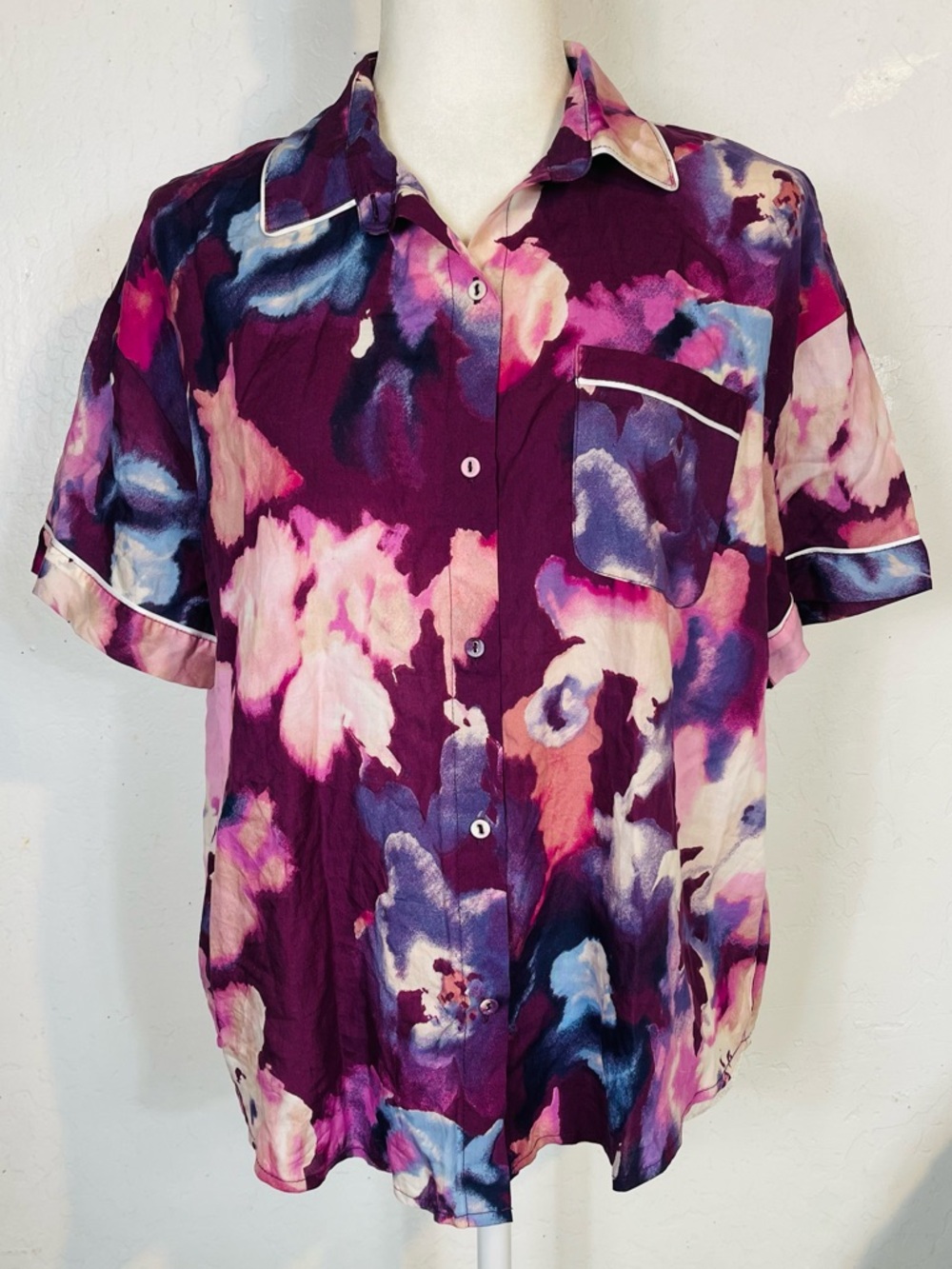 Stars Above Size Large L Button Down Pajama Top Shirt 100% Lyocell Purple Pink